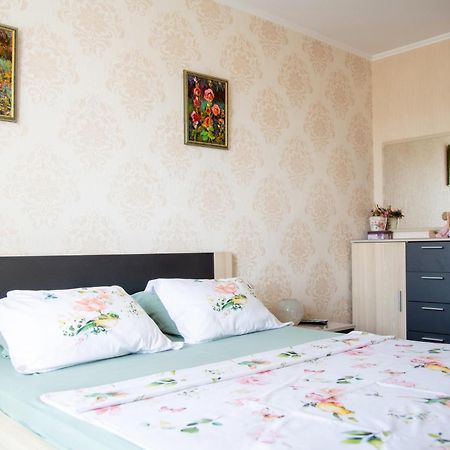 Family Apartment On Shevchenko Street Vinnytsia Ngoại thất bức ảnh